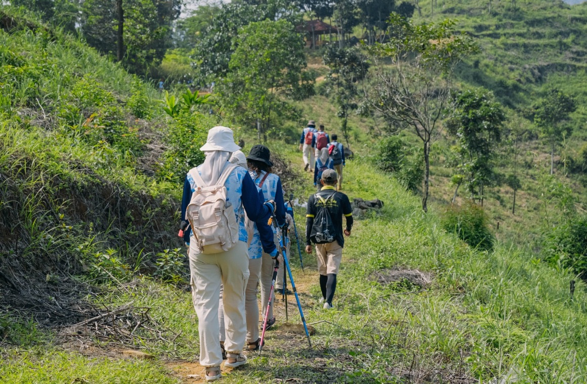 Paket Trekking Sentul Bogor Murah